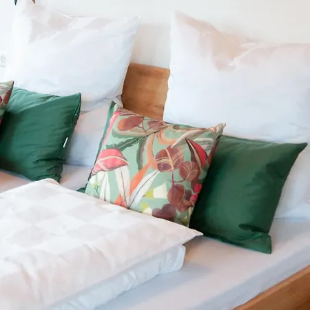 Beim Dorfbach - Hofchalets Kressbronn am Bodensee